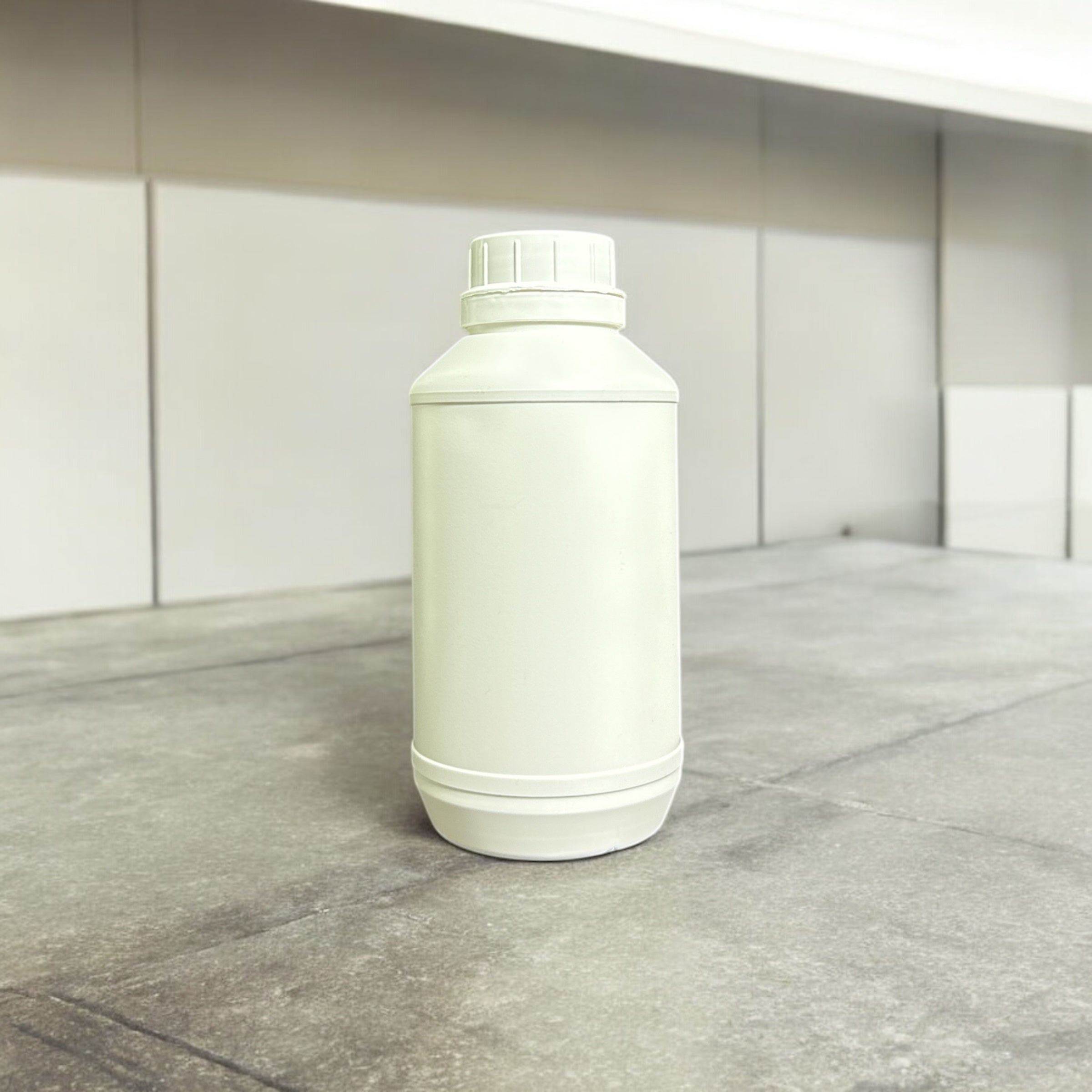 PU157 500ml HDPE Plastic Bottle | Chemical-Resistant Industrial Bottle with Inner Stopper
