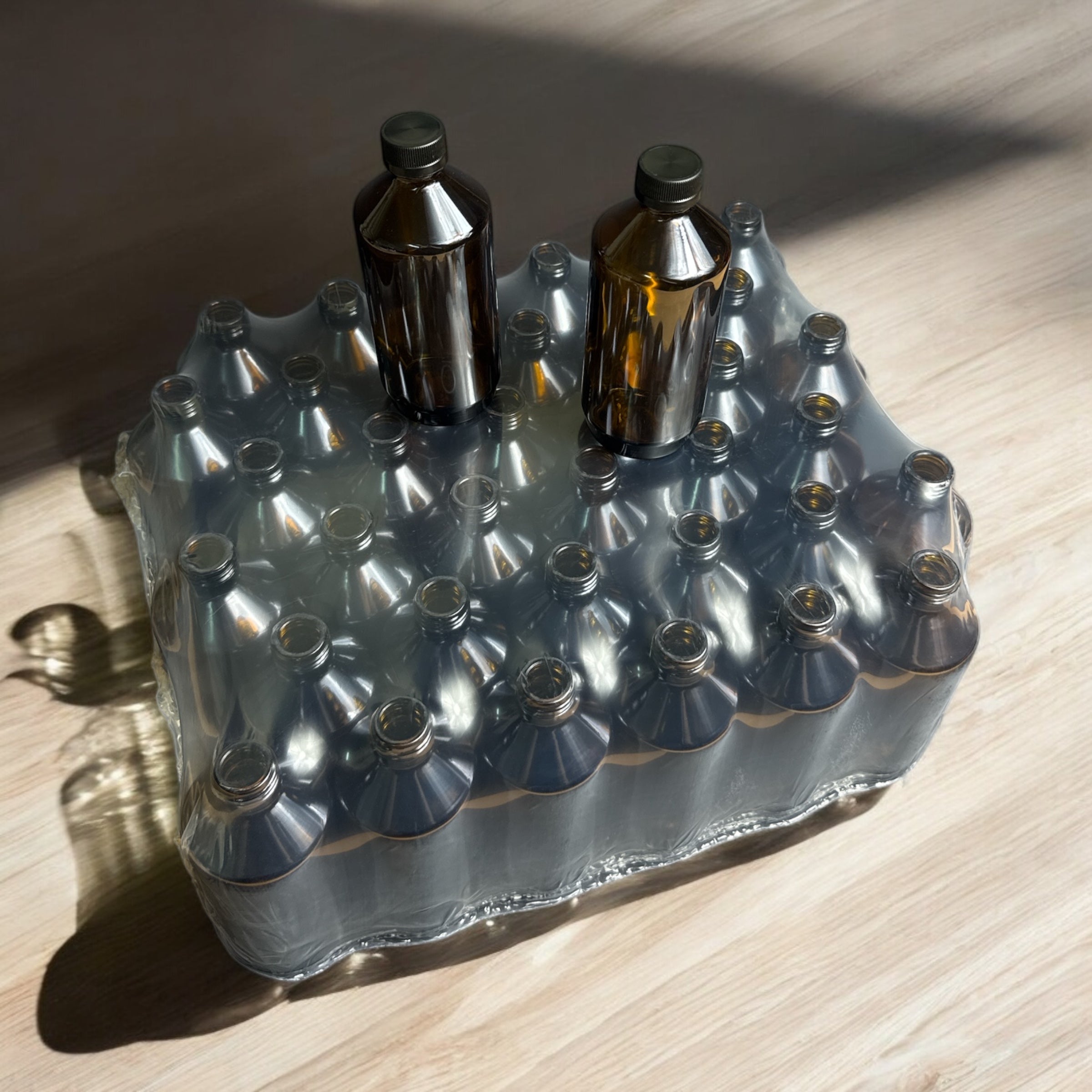QPA180 250ml Amber Glass Bottle (36 units/tray) | DIN 28 Neck | UV-Resistant Industrial Packaging