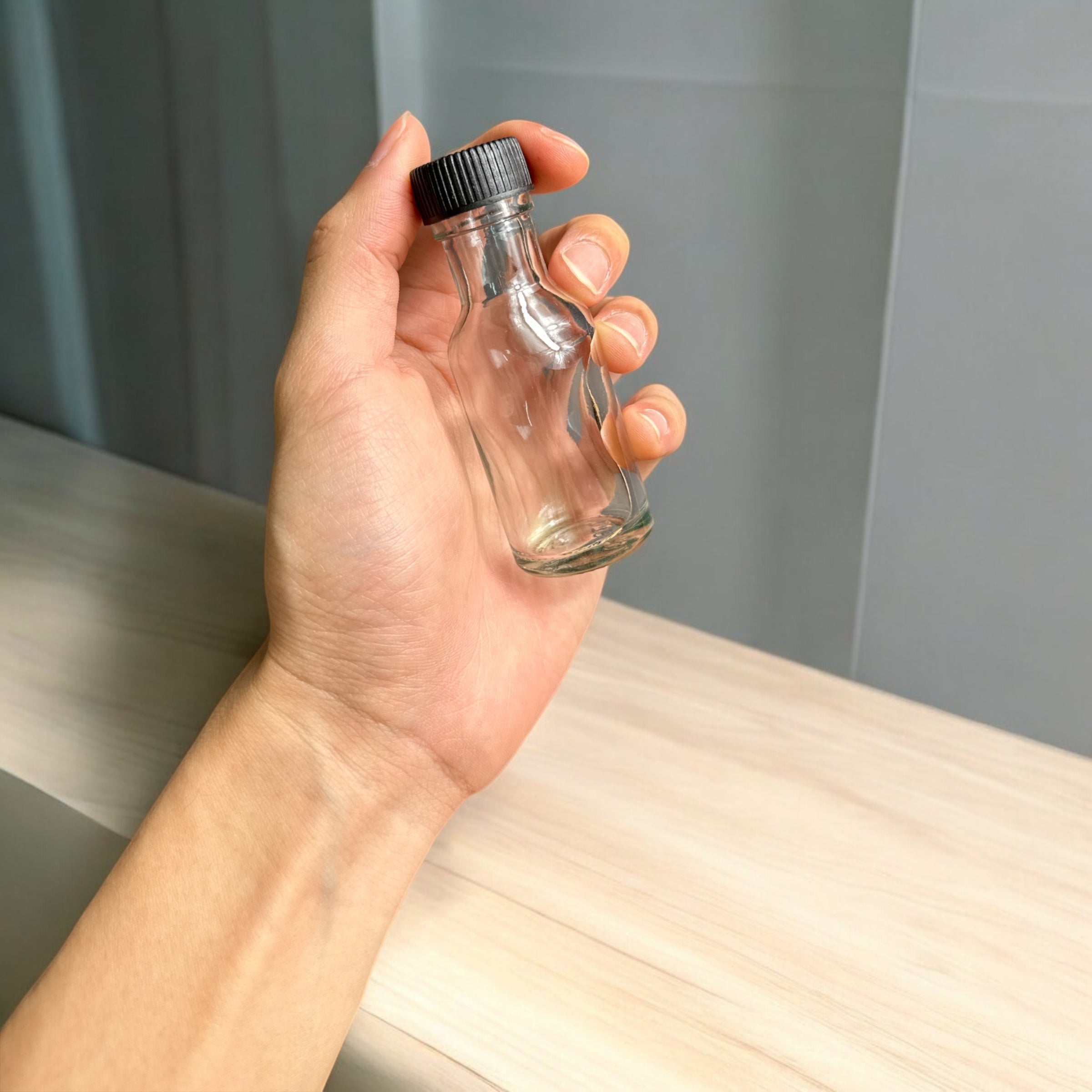 W527 25ml Glass Bottle | Bakery Ingredient & Food Storage Bottle | Massage Oil Bottle